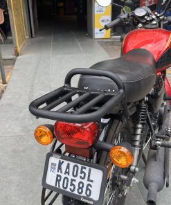 "Image of a Kawasaki W175 motorcycle featuring a top rack, ready for additional luggage and cargo."