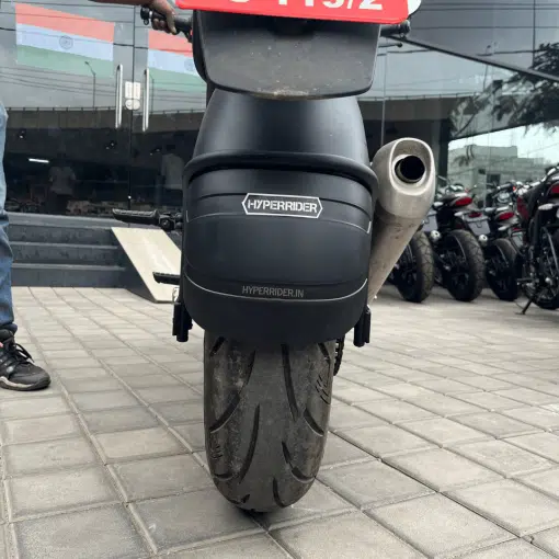 Triumph Speed 400 - Tyre Hugger AT hyperrider